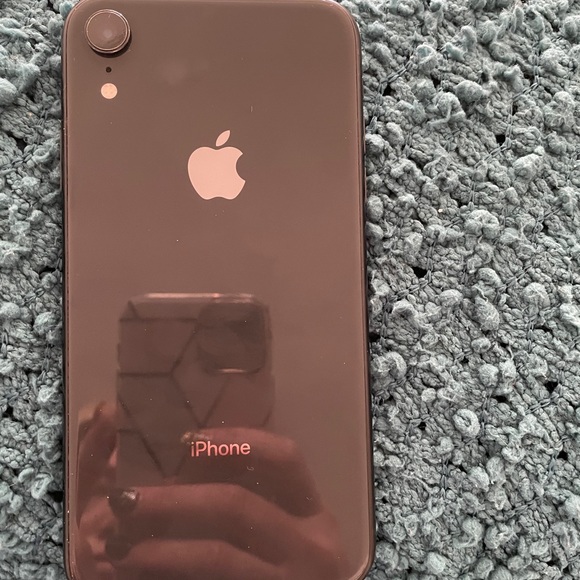 IPhone XR 64 GB - Picture 2 of 6